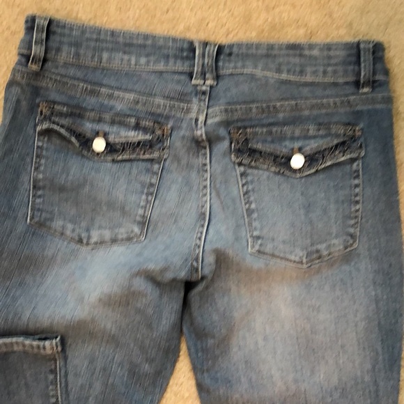 WHBM Vintage Flare/Bell Bottom Style, Lt-Wash Jeans, Sz-10, Excellent Condition! - Picture 4 of 13